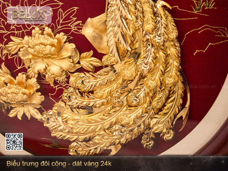 Biểu trưng tròn đôi công dát vàng 24k&nbsp;